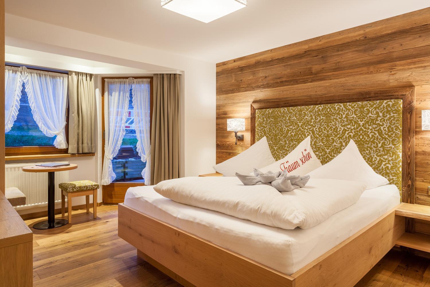 Hotel Jaeger 3Sterne Superior Тукс Екстер'єр фото