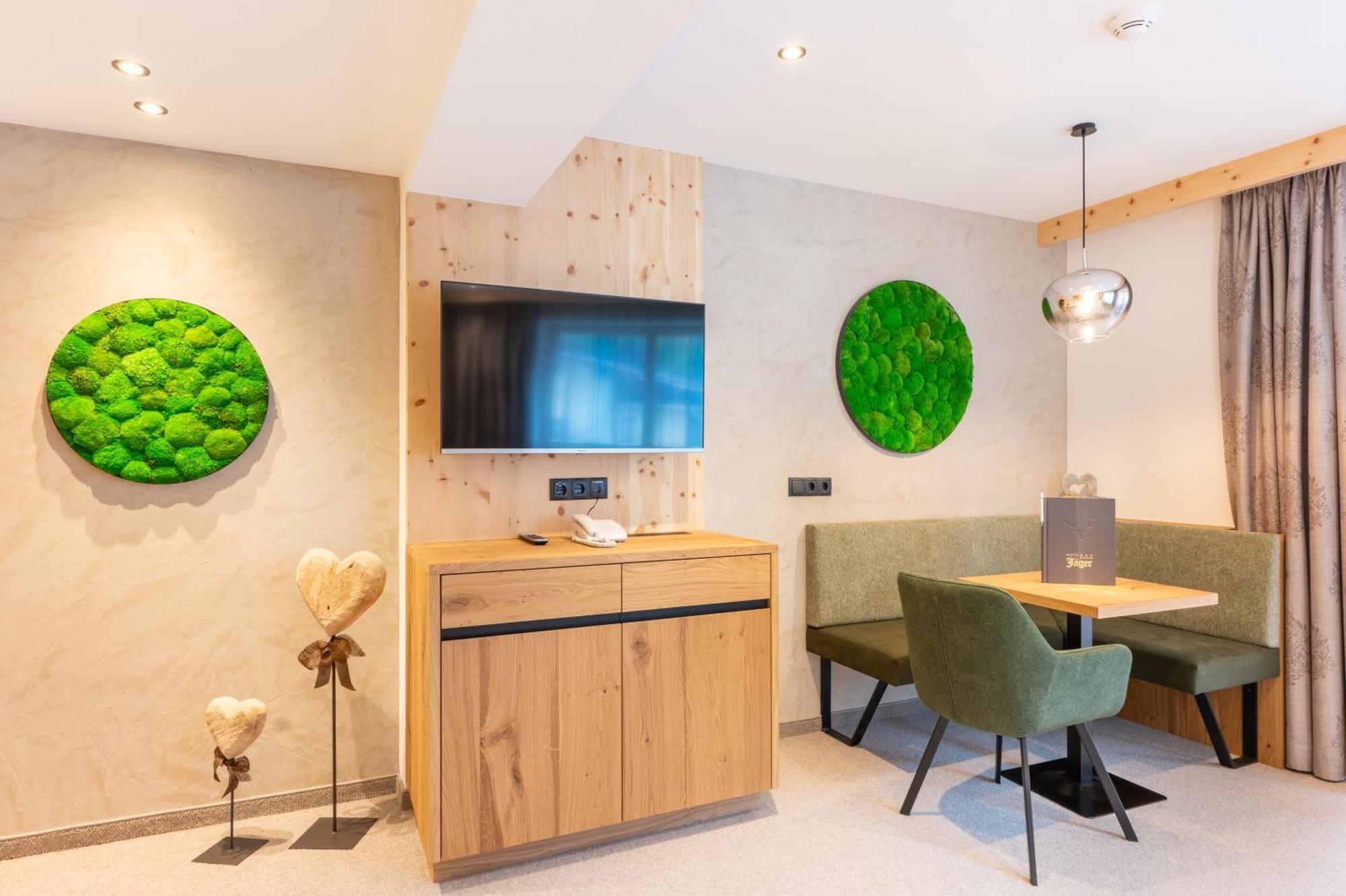Hotel Jaeger 3Sterne Superior Тукс Номер фото