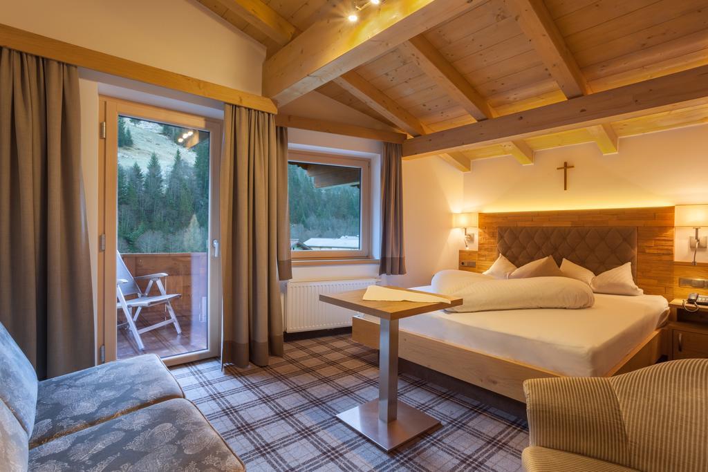 Hotel Jaeger 3Sterne Superior Тукс Екстер'єр фото